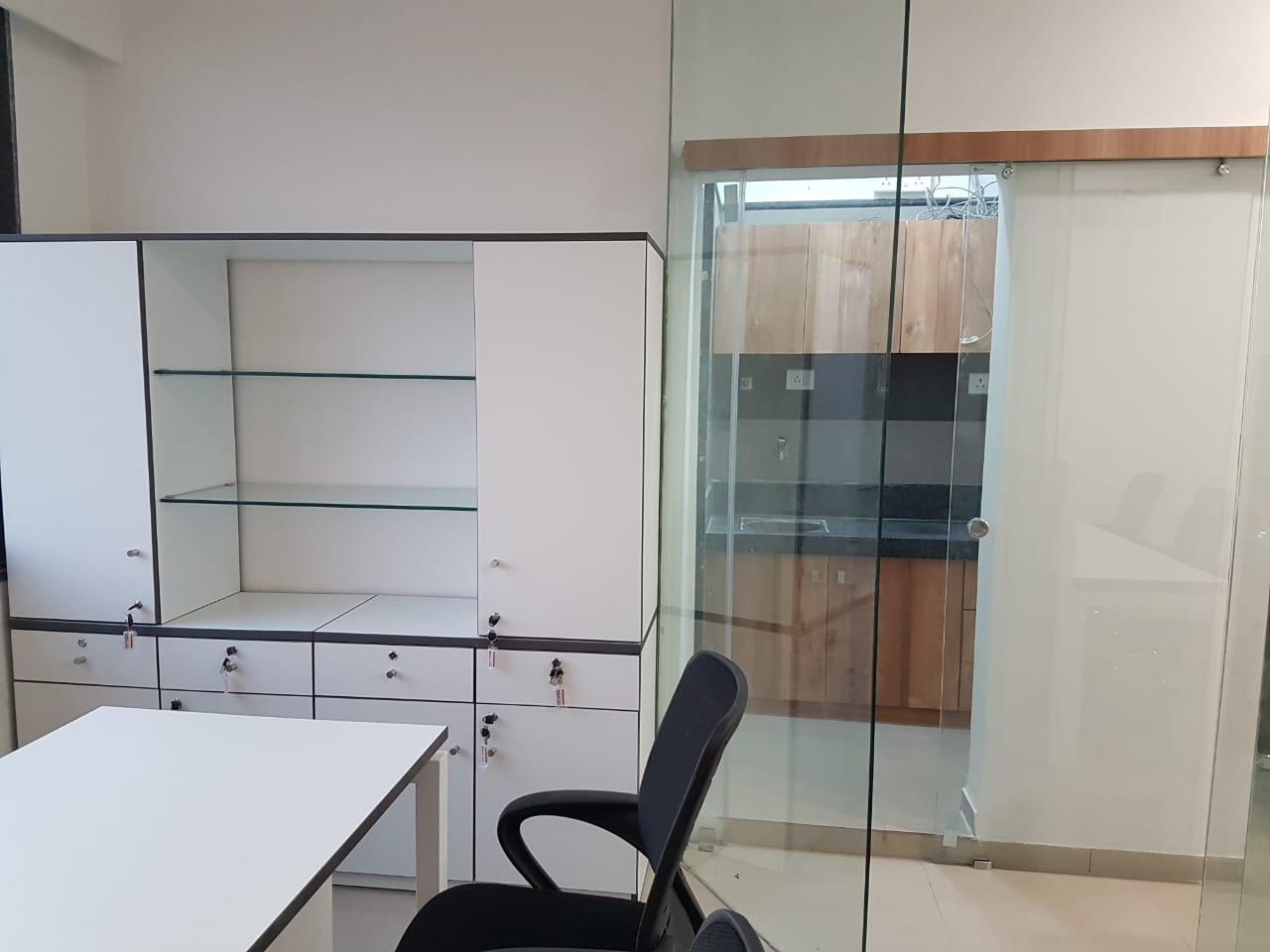 Office 711 Sq. Ft. Commercial Office for Rent in Sg Highway Ahmedabad - Media 7