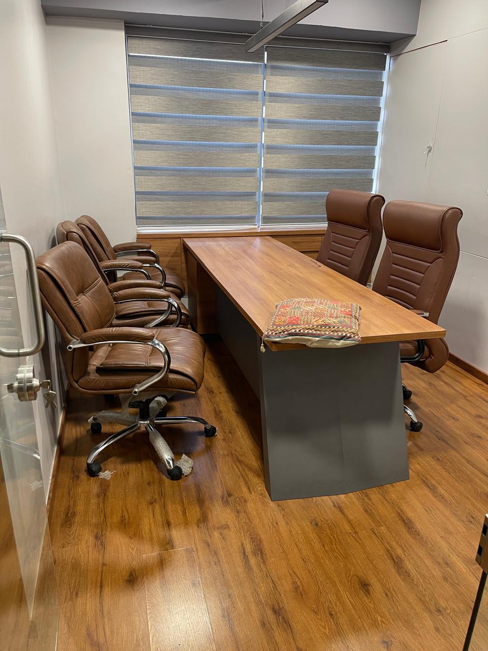 Office 685 Sq. Ft. Commercial Office for Rent in Shyamal Cross Road Ahmedabad