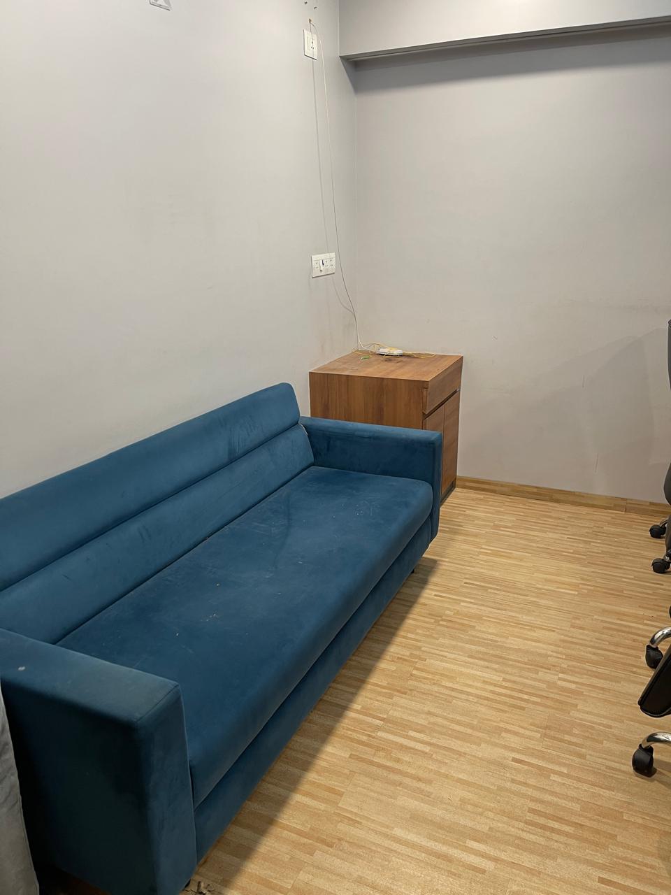 Office 685 Sq. Ft. Commercial Office for Rent in Shyamal Cross Road Ahmedabad - Media 4