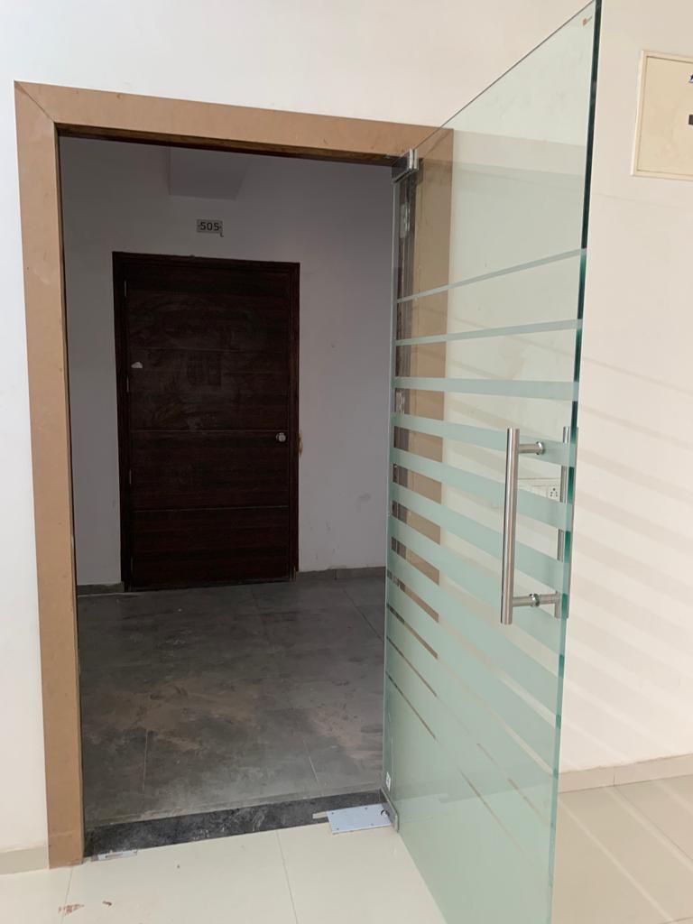 535 Sq. Ft. Commercial Office for Rent in Ambli Bopal Road Ahmedabad - Media 3