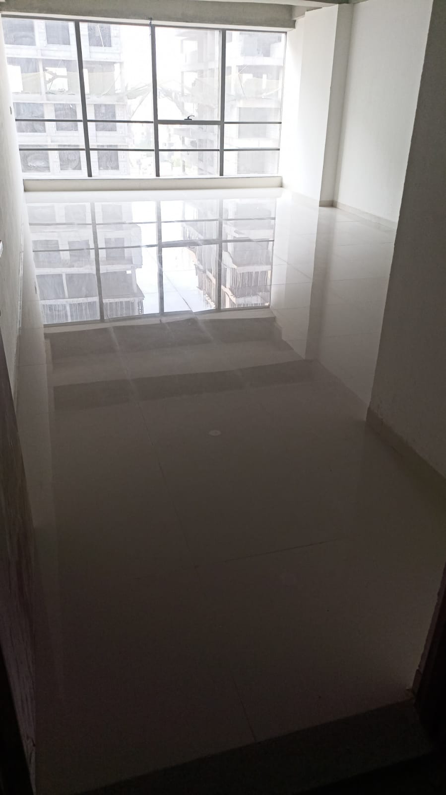 737 Sq. Ft. Commercial Office for Rent in Sola Ahmedabad - Media 4