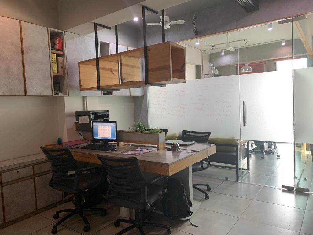 881 Sq. Ft. Commercial Office for Rent in Cg Road Ahmedabad - Media 7