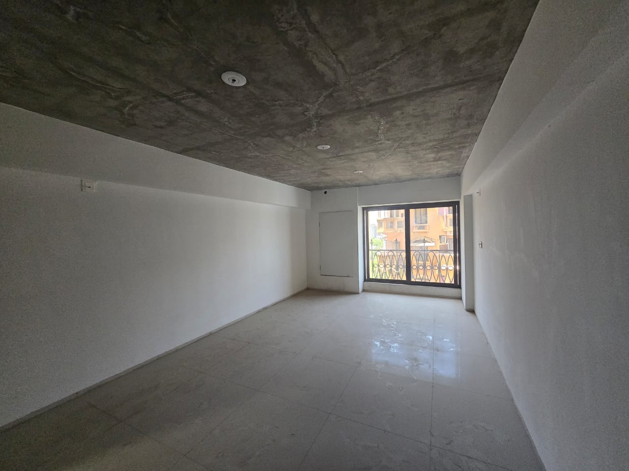 638 Sq. Ft. Commercial Office for Rent in Satellite Ahmedabad - Media 5