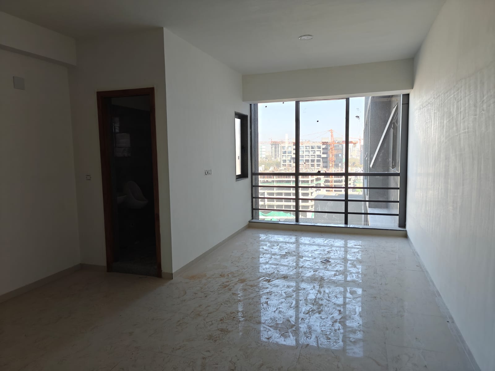 634 Sq. Ft. Commercial Office for Rent in Bopal Ahmedabad - Media 3