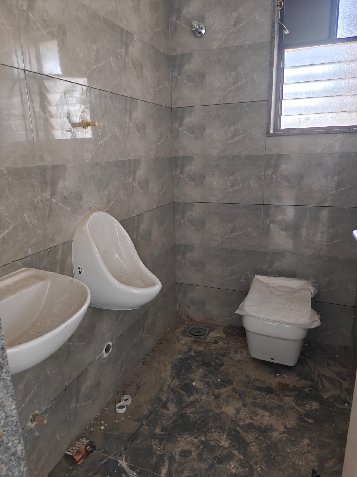 634 Sq. Ft. Commercial Office for Rent in Bopal Ahmedabad - Media 9