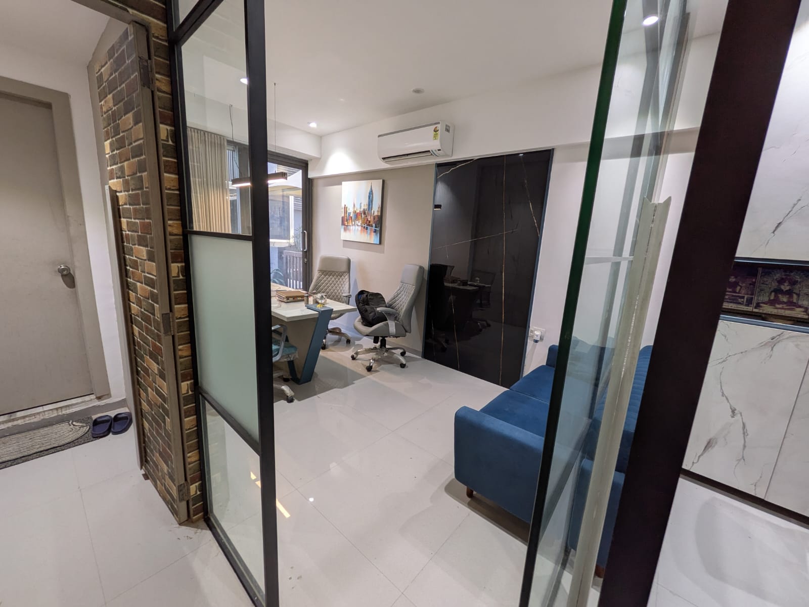 750 Sq. Ft. Commercial Office for Rent in Thaltej Ahmedabad