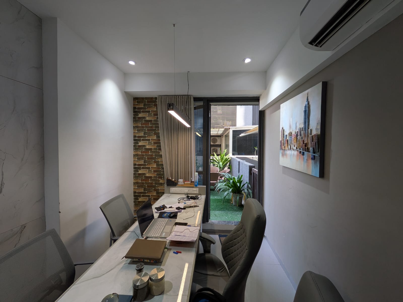 750 Sq. Ft. Commercial Office for Rent in Thaltej Ahmedabad - Media 3