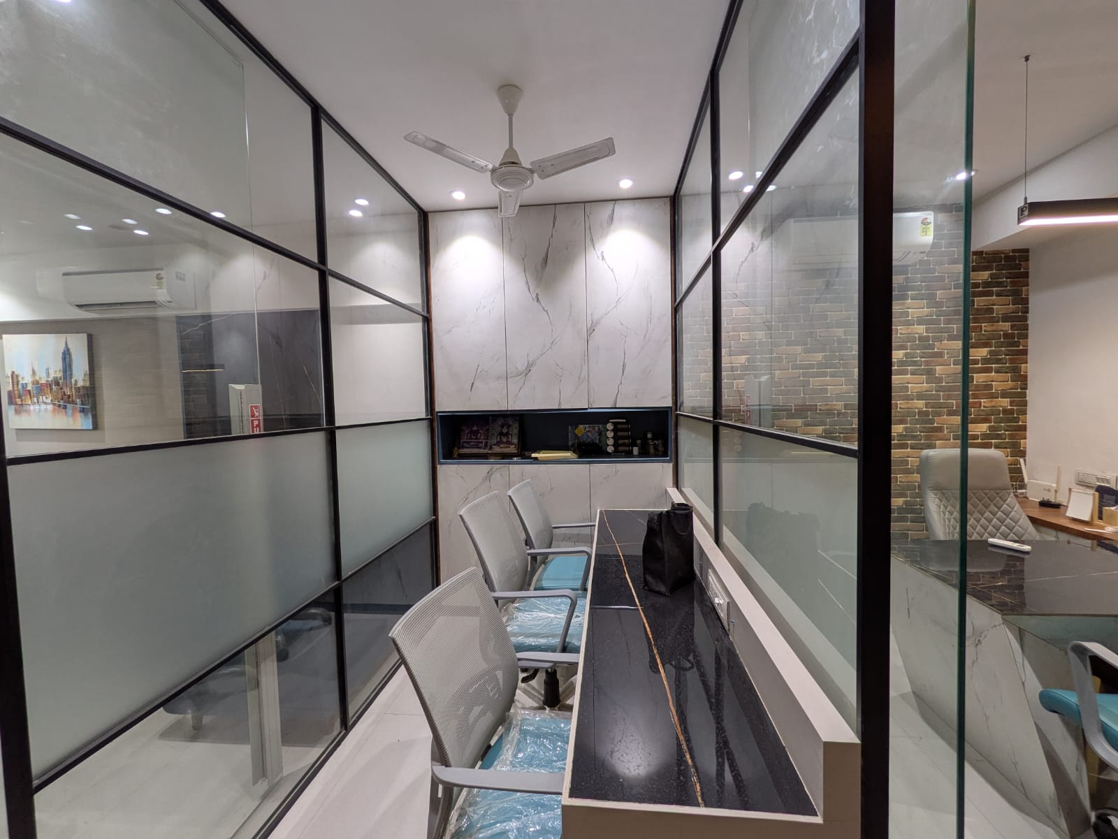 750 Sq. Ft. Commercial Office for Rent in Thaltej Ahmedabad - Media 4
