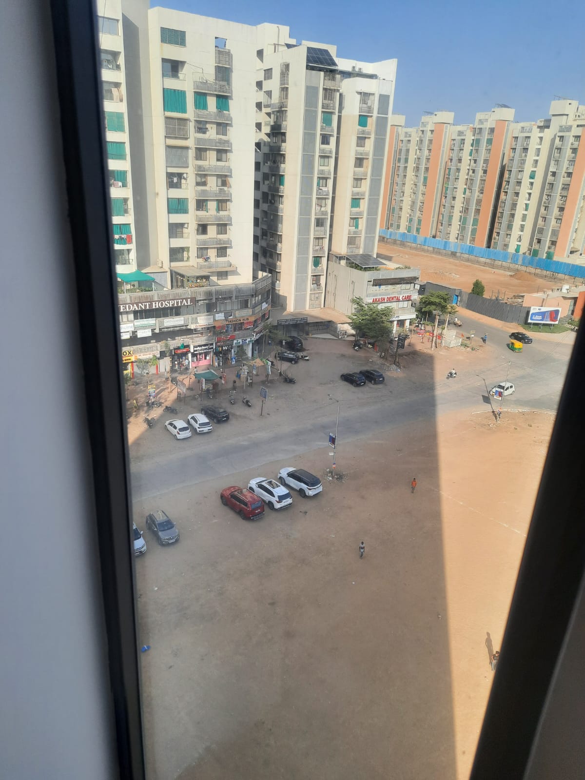 949 Sq. Ft. Commercial Office for Rent in Gota Ahmedabad - Media 10