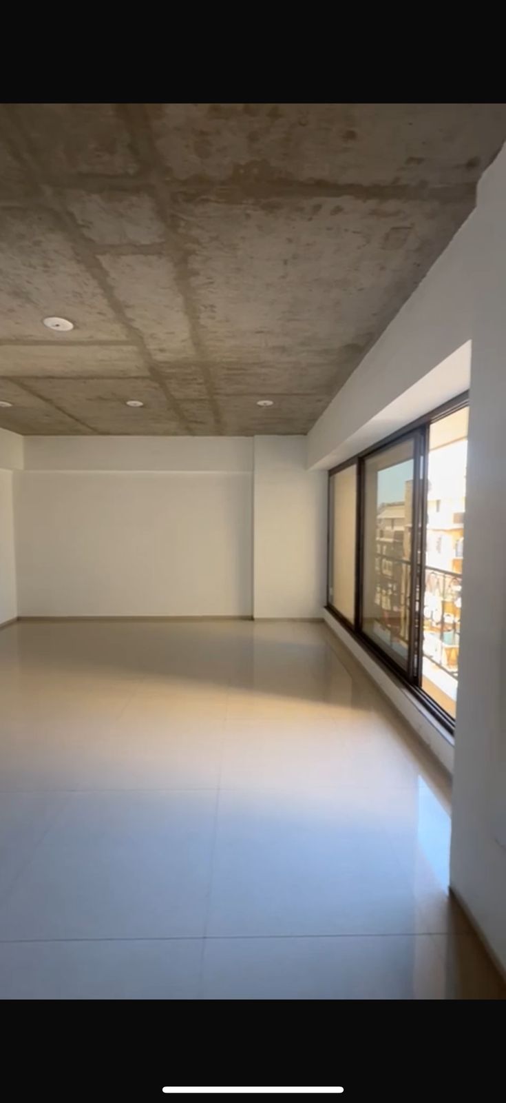 802 Sq. Ft. Commercial Office for Rent in Satellite Ahmedabad