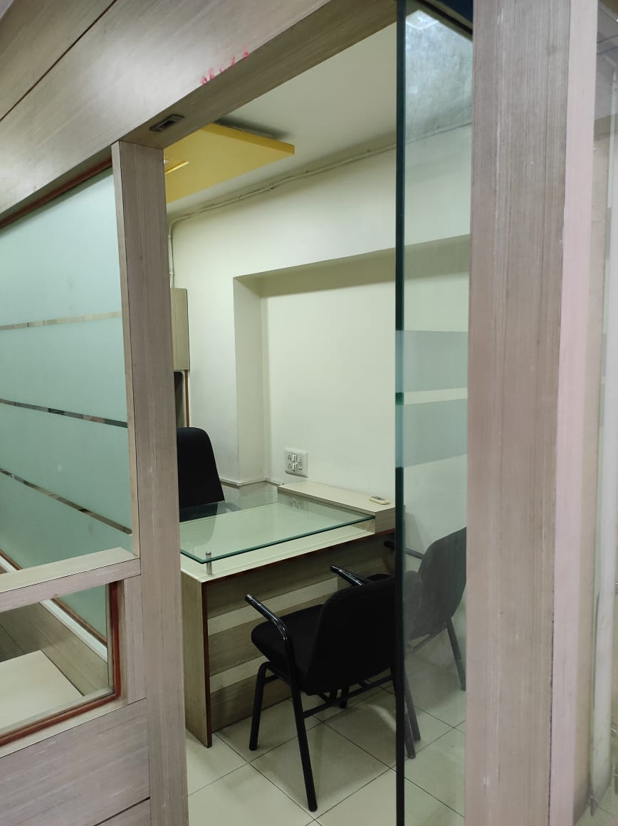 529 Sq. Ft. Commercial Office for Rent in Ashram Road Ahmedabad