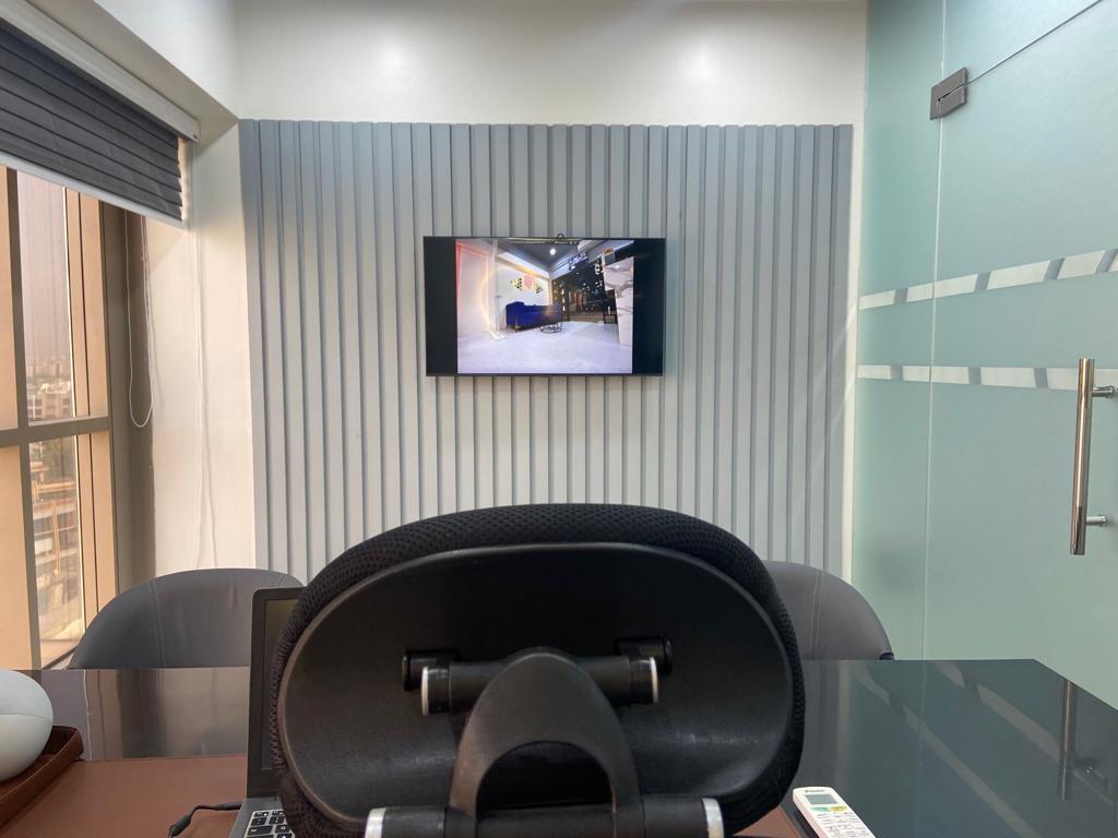 696 Sq. Ft. Commercial Office for Rent in Rajpath Club Road Ahmedabad - Media 3