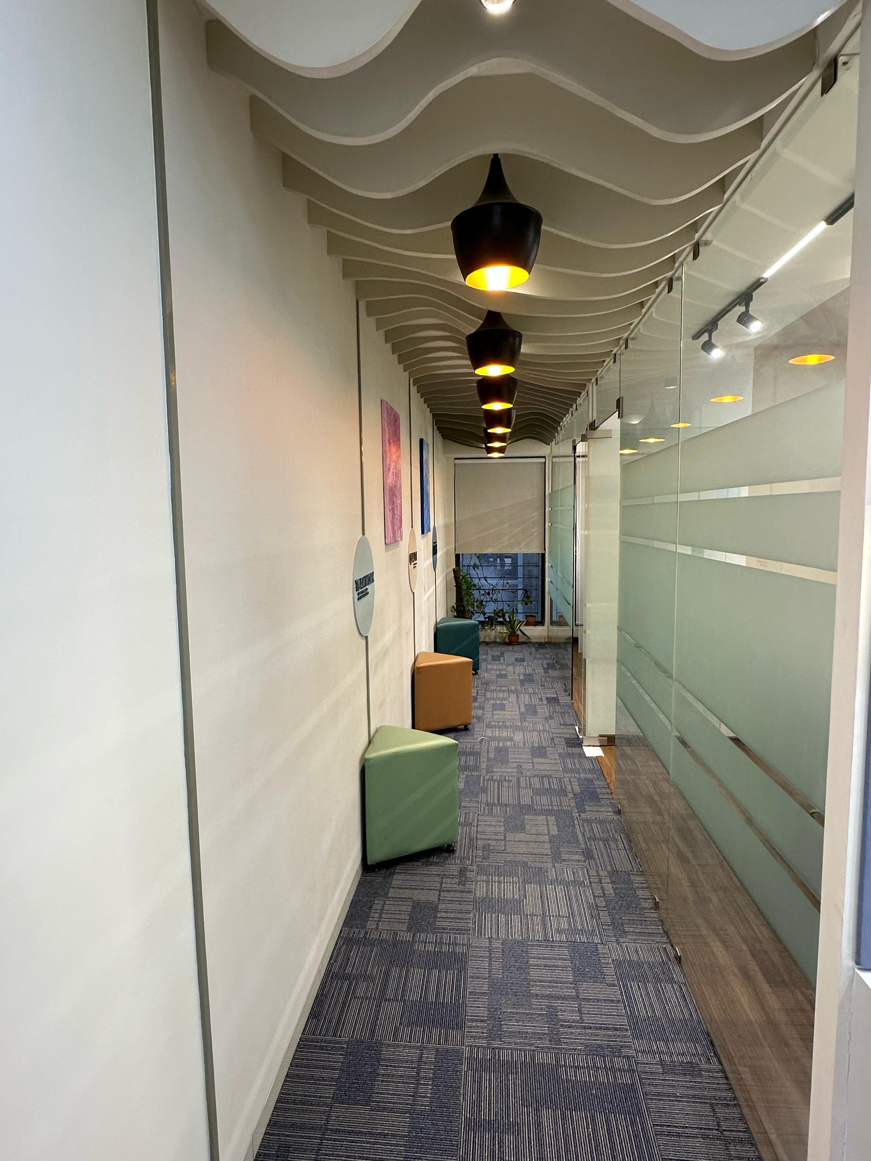 836 Sq. Ft. Commercial Office for Rent in Thaltej Ahmedabad - Media 3