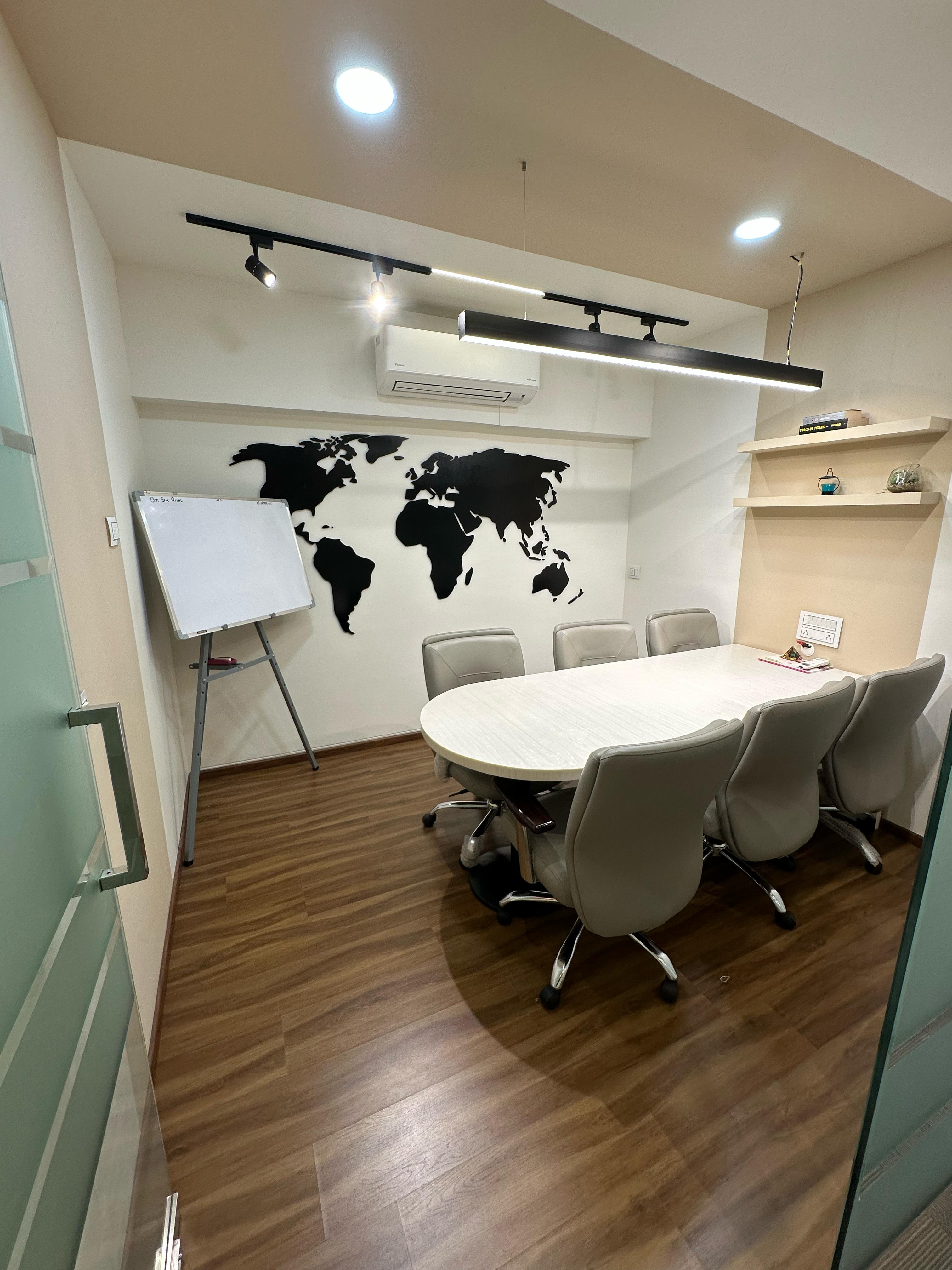 836 Sq. Ft. Commercial Office for Rent in Thaltej Ahmedabad - Media 6