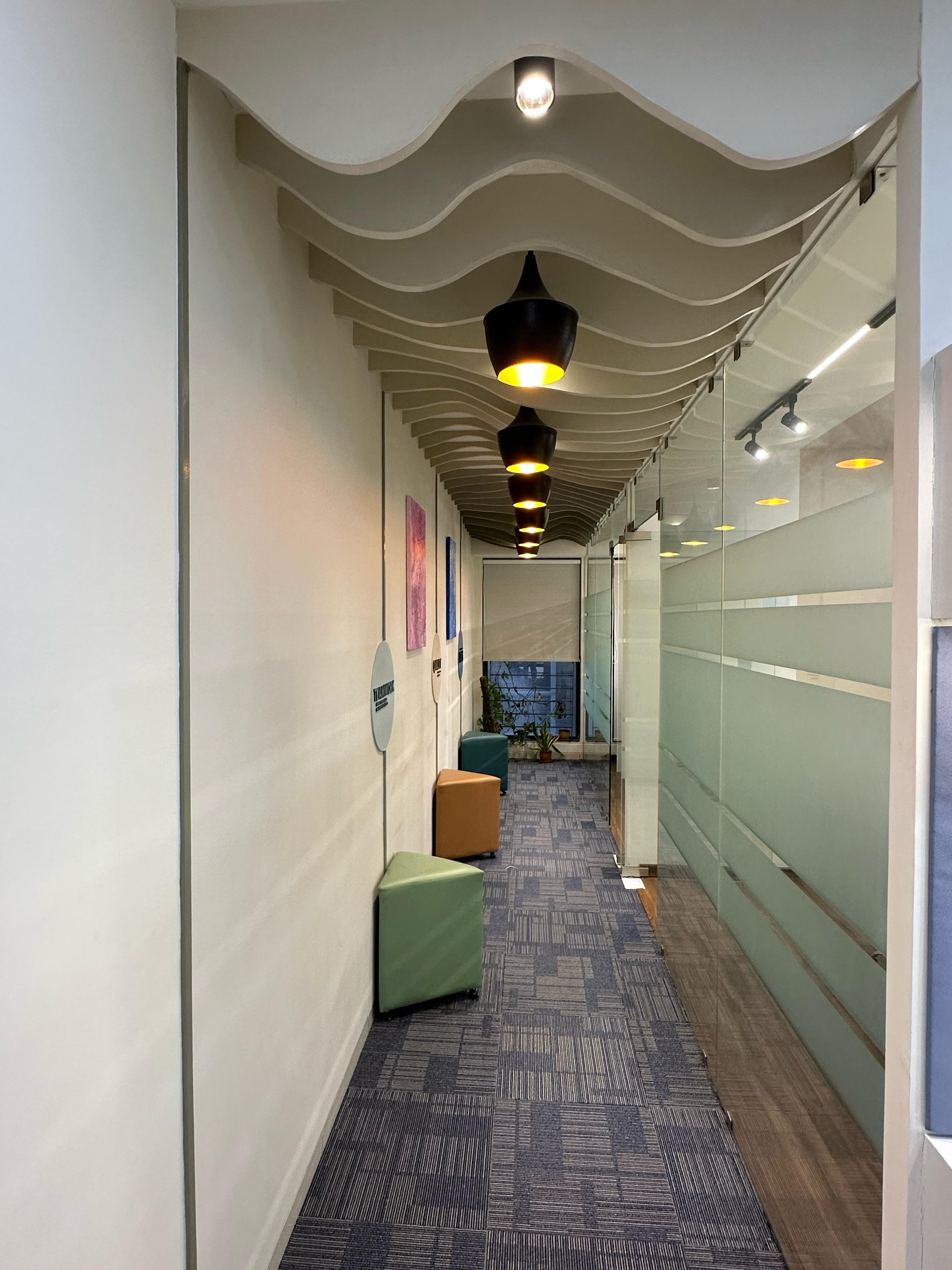 836 Sq. Ft. Commercial Office for Rent in Thaltej Ahmedabad - Media 8