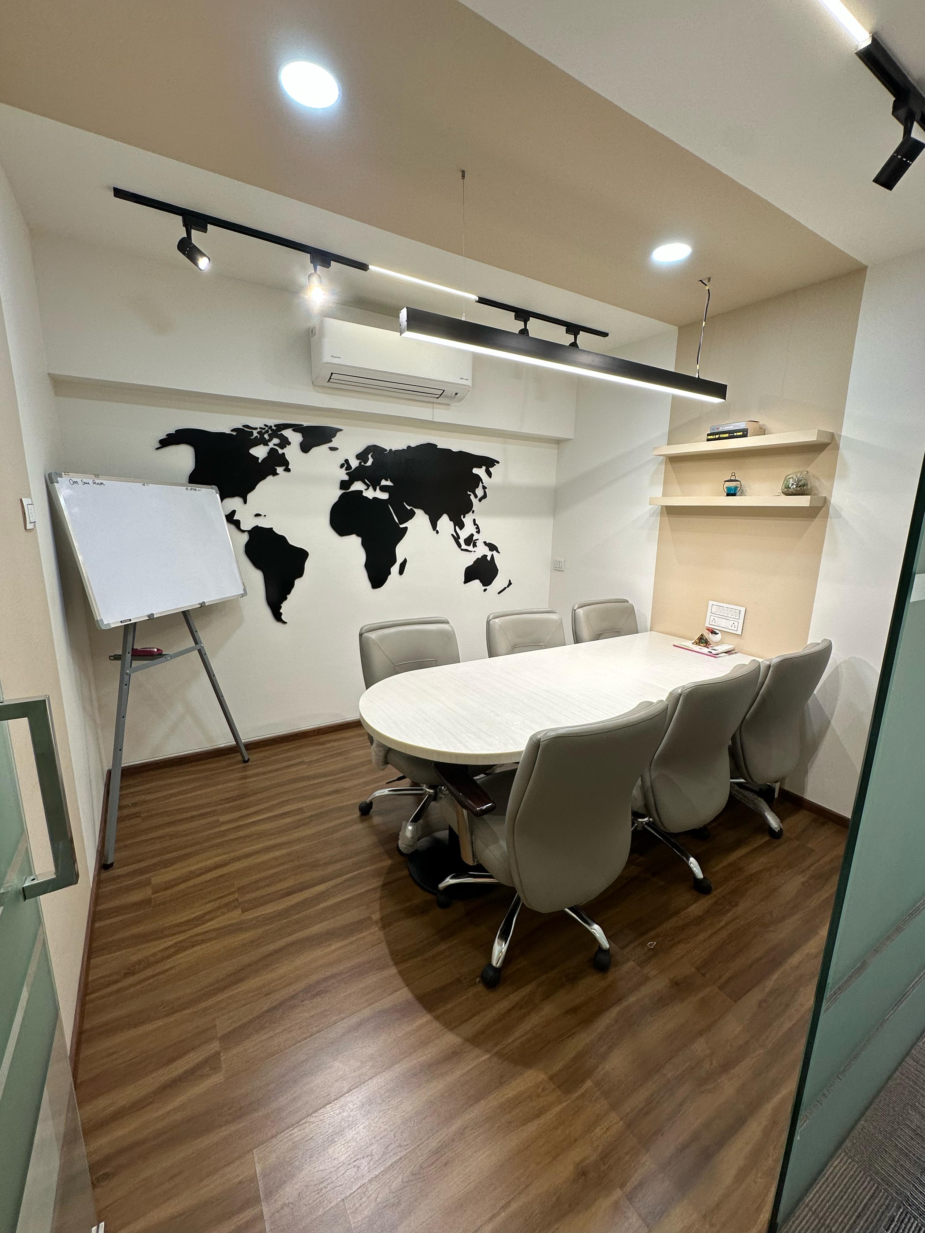 836 Sq. Ft. Commercial Office for Rent in Thaltej Ahmedabad - Media 9