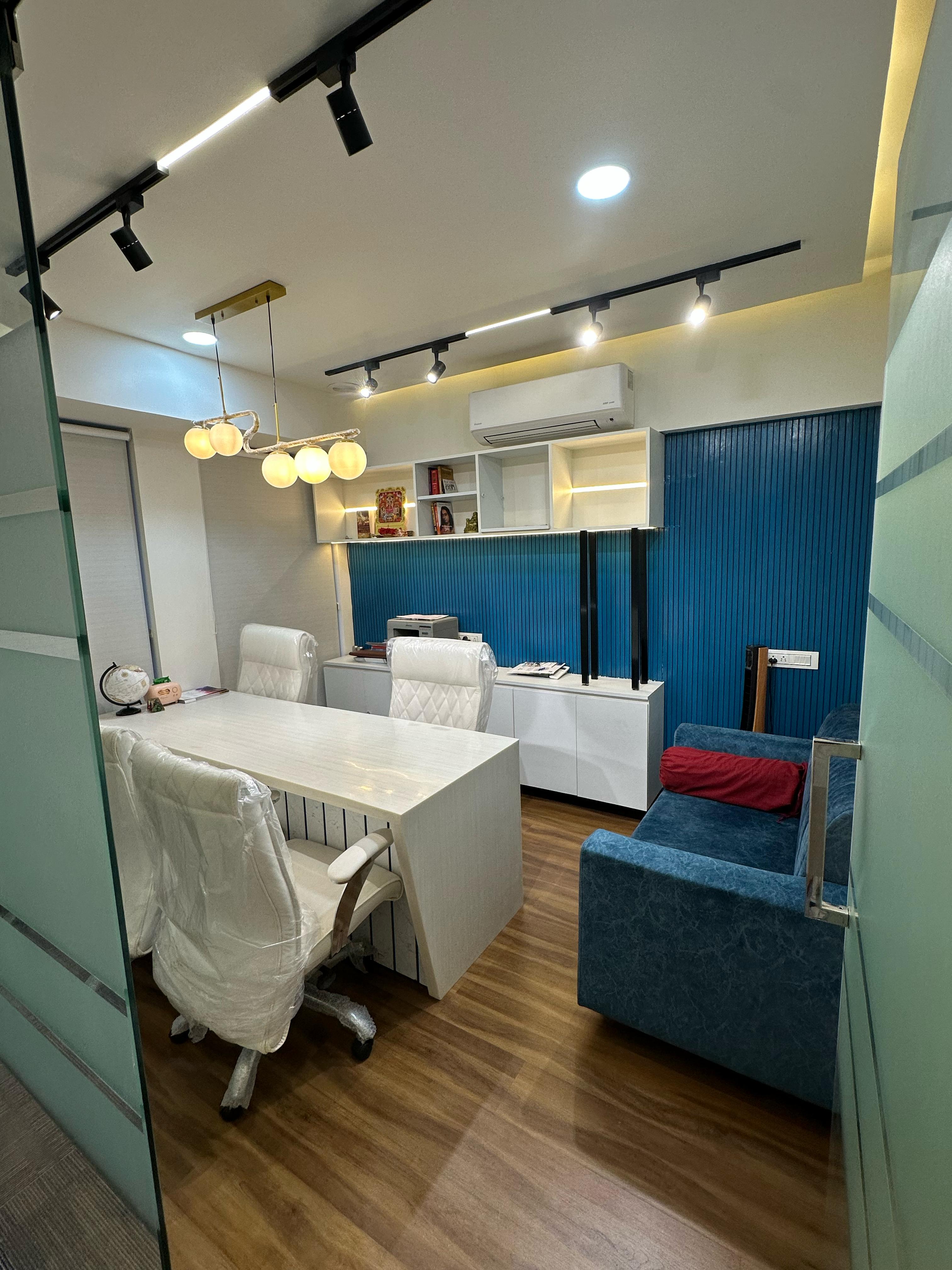 836 Sq. Ft. Commercial Office for Rent in Thaltej Ahmedabad - Media 13