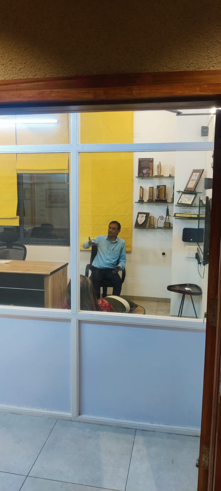 660 Sq. Ft. Commercial Office for Rent in Nehrunagar Ahmedabad
