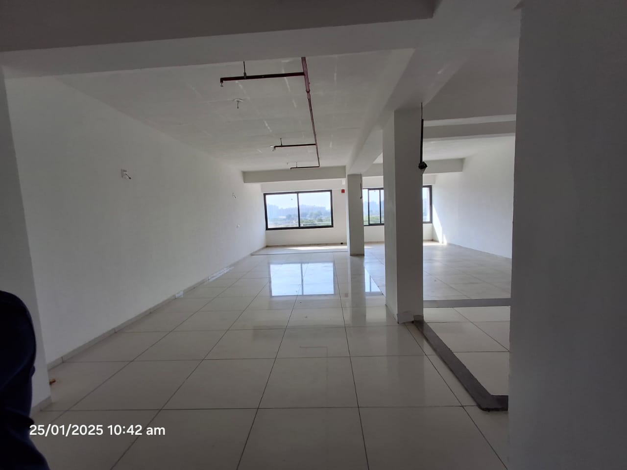 2100 Sq. Ft. Commercial Office for Rent in Gota Ahmedabad