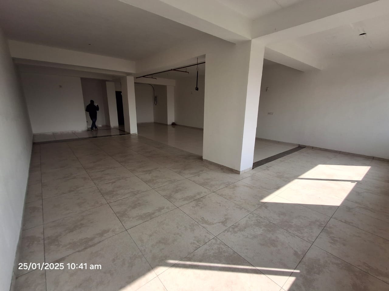 2100 Sq. Ft. Commercial Office for Rent in Gota Ahmedabad - Media 2