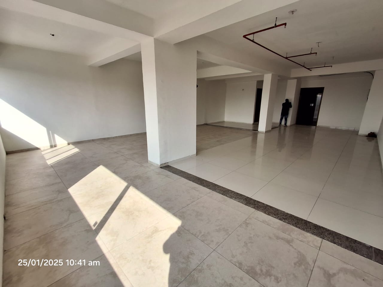 2100 Sq. Ft. Commercial Office for Rent in Gota Ahmedabad - Media 3