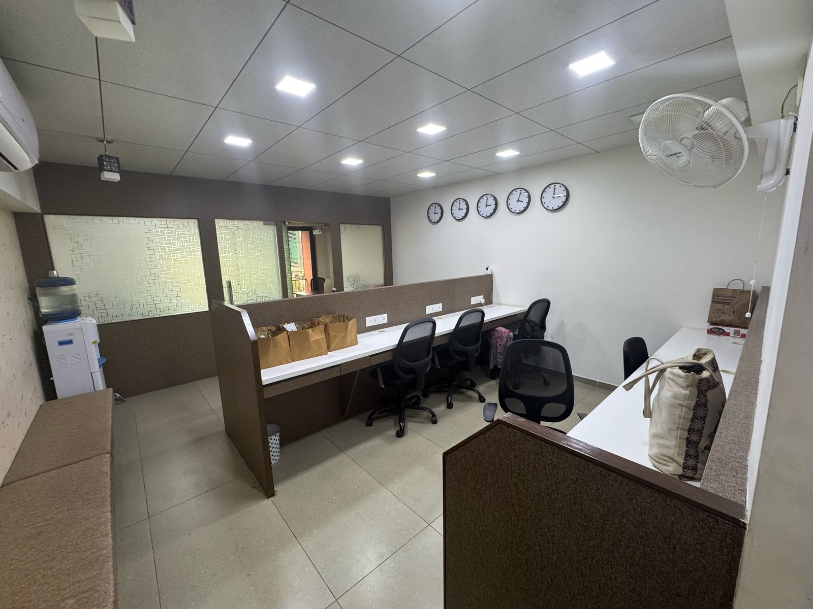 745 Sq. Ft. Commercial Office for Rent in Thaltej Ahmedabad - Media 10