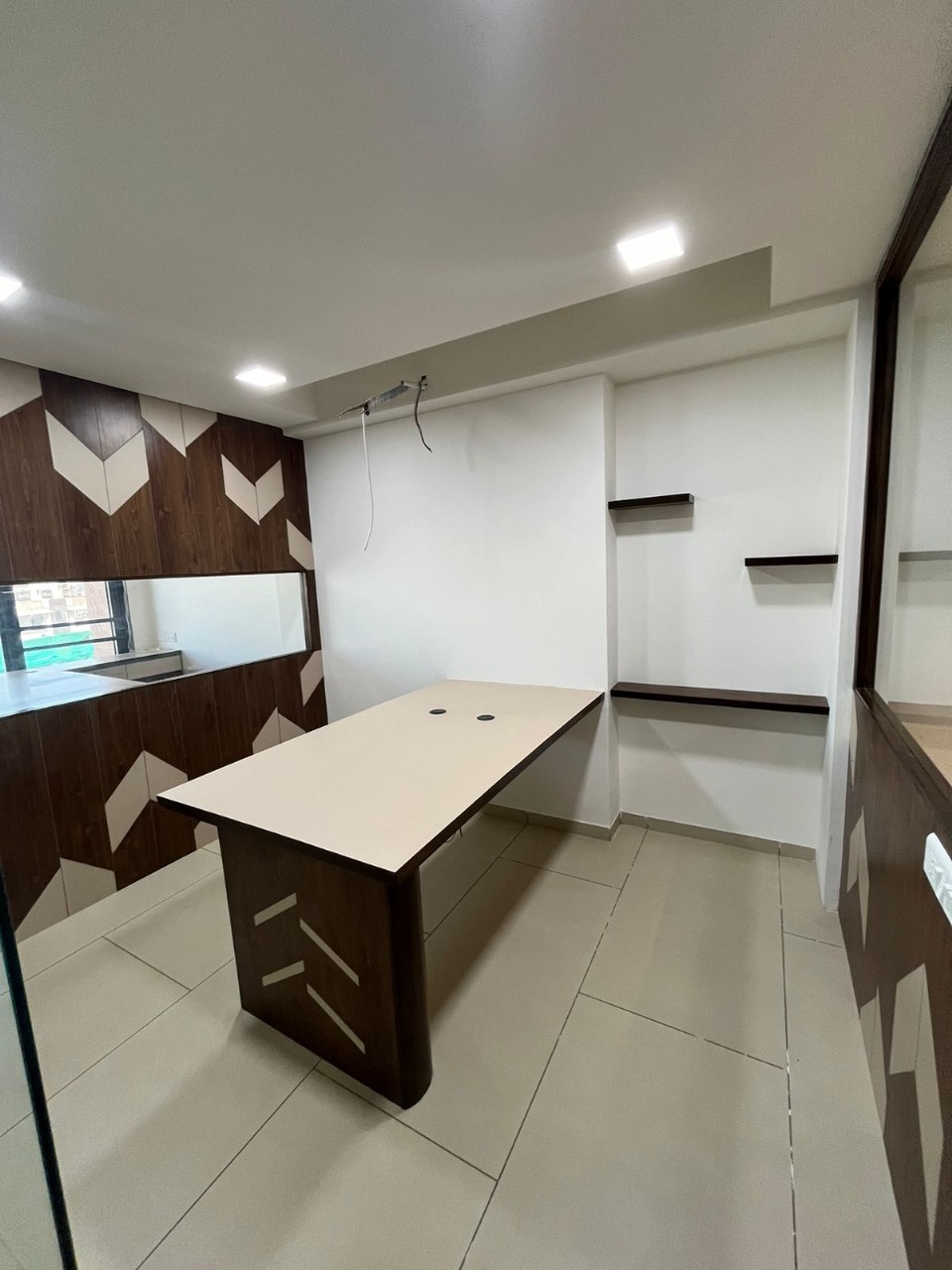 1164 Sq. Ft. Commercial Office for Rent in Bodakdev Ahmedabad - Media 3