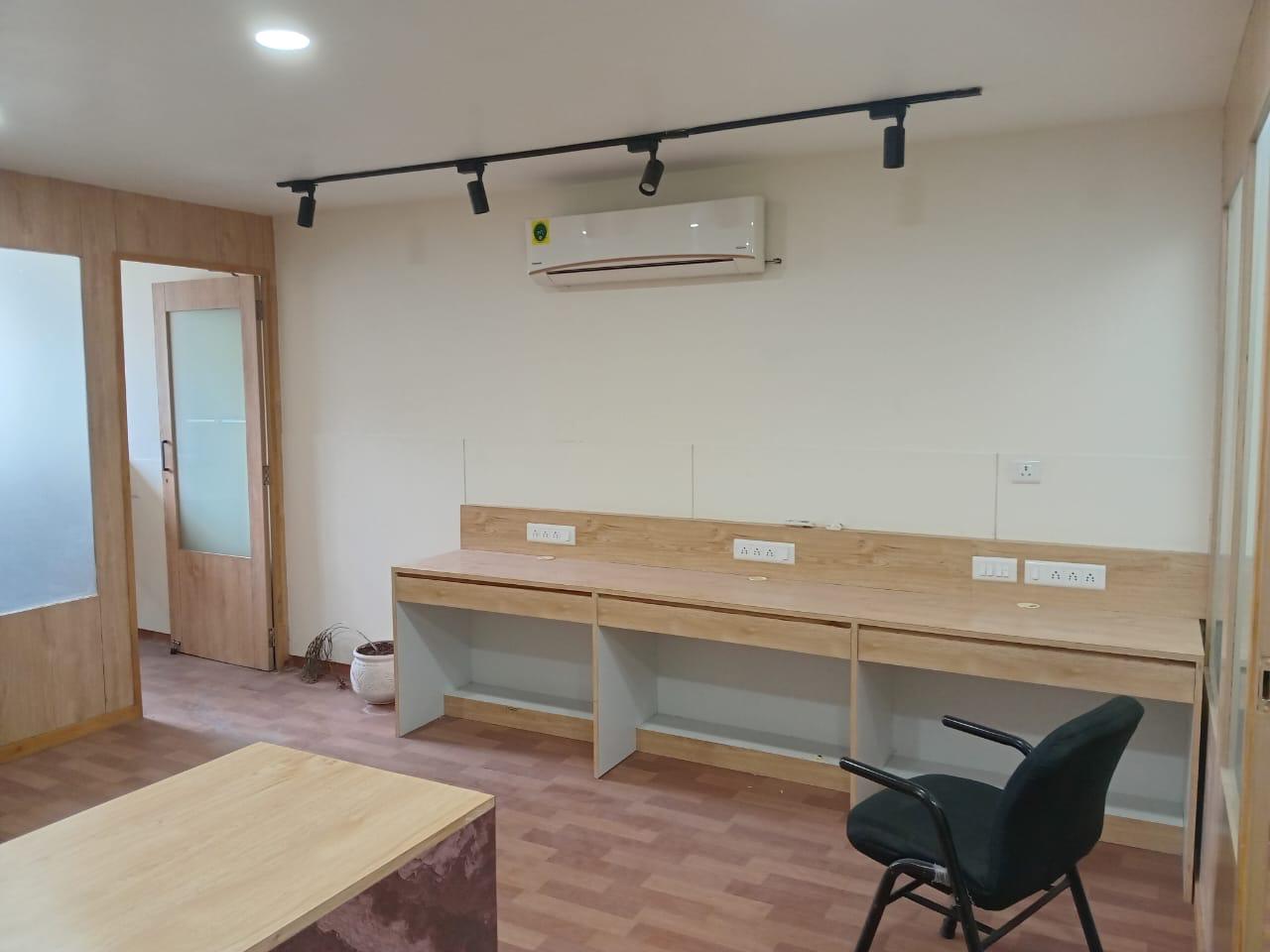 786 Sq. Ft. Commercial Office for Rent in Prahladnagar Ahmedabad - Media 3
