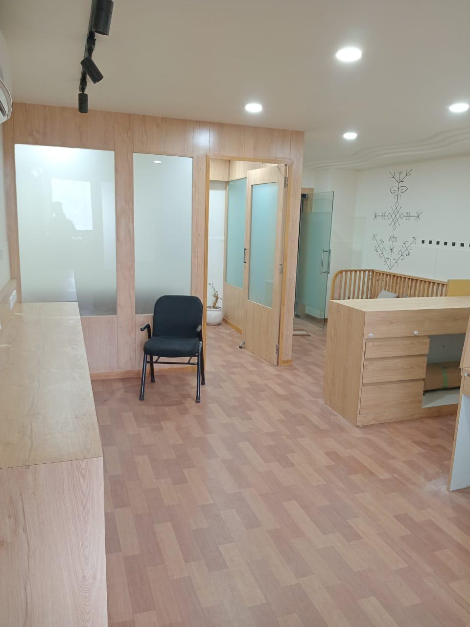 786 Sq. Ft. Commercial Office for Rent in Prahladnagar Ahmedabad - Media 5