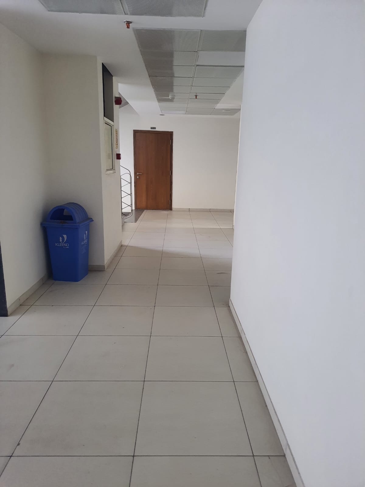 739 Sq. Ft. Commercial Office for Rent in Ashram Road Ahmedabad - Media 6