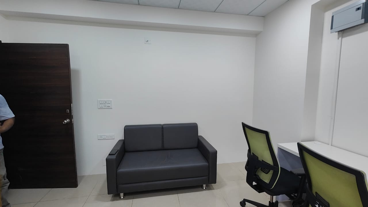 610 Sq. Ft. Commercial Office for Rent in Prahladnagar Ahmedabad - Media 5