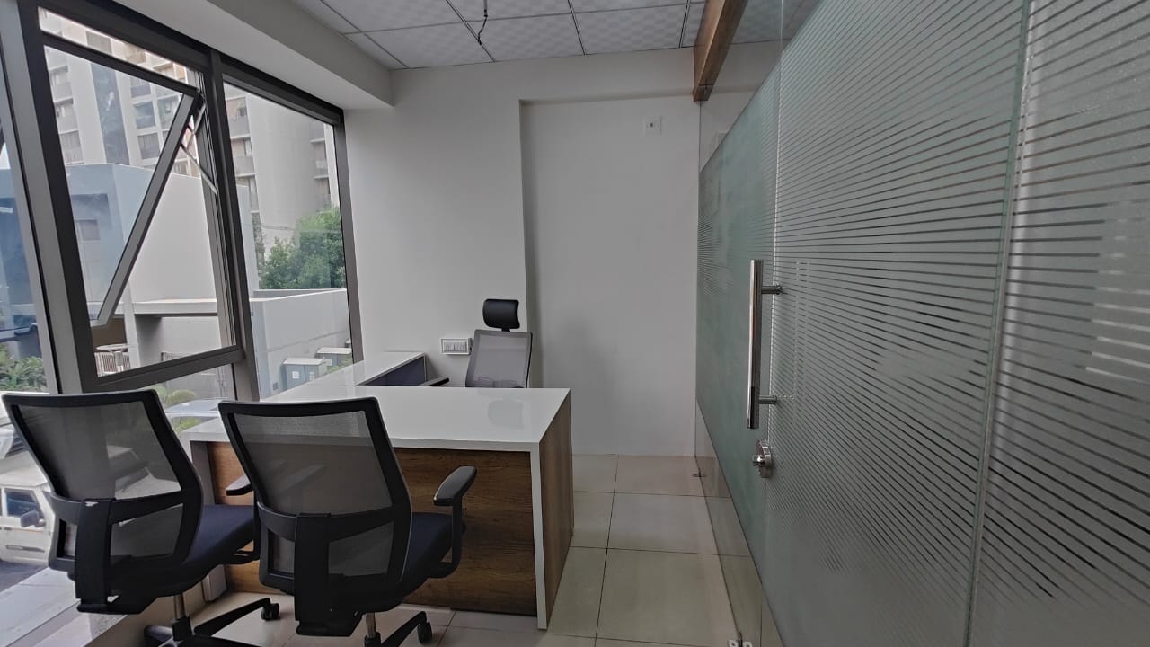 610 Sq. Ft. Commercial Office for Rent in Prahladnagar Ahmedabad