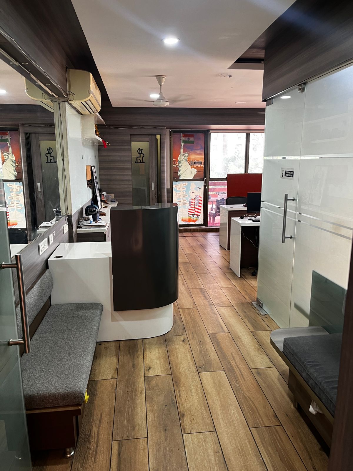 919 Sq. Ft. Commercial Office for Rent in Navrangpura Ahmedabad - Media 2