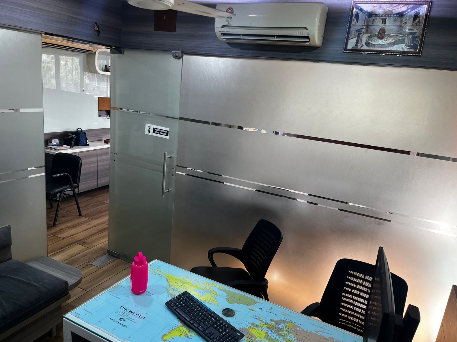 919 Sq. Ft. Commercial Office for Rent in Navrangpura Ahmedabad - Media 3