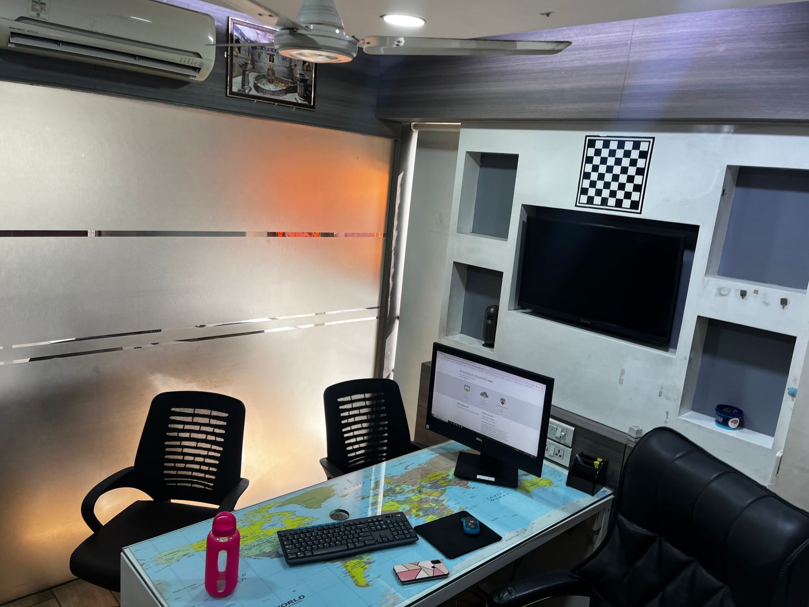 919 Sq. Ft. Commercial Office for Rent in Navrangpura Ahmedabad - Media 6