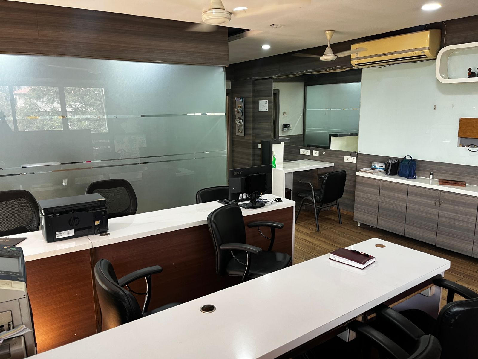 919 Sq. Ft. Commercial Office for Rent in Navrangpura Ahmedabad - Media 8
