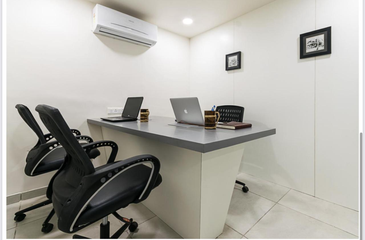 1230 Sq. Ft. Commercial Office for Rent in Sg Highway Ahmedabad - Media 5