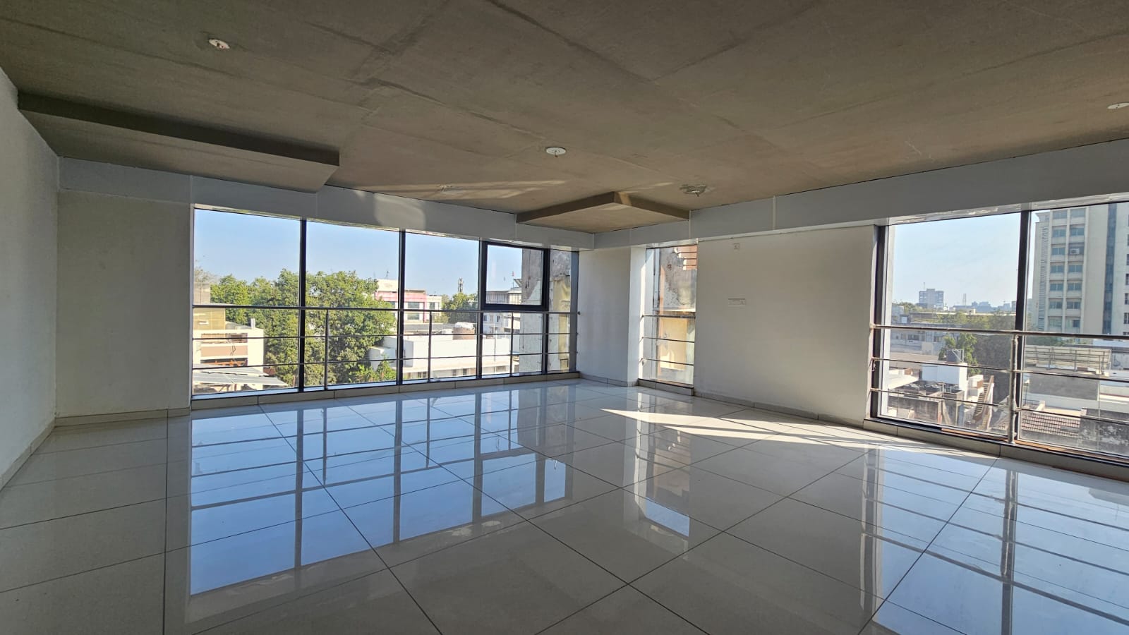 1084 Sq. Ft. Commercial Office for Rent in Ashram Road Ahmedabad - Media 6