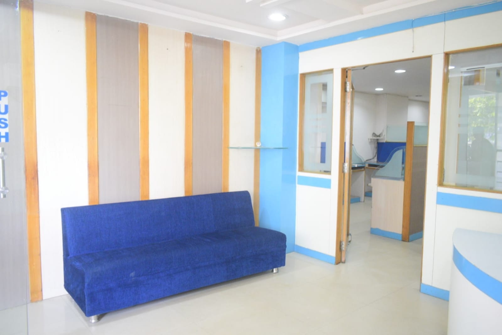 1524 Sq. Ft. Commercial Office for Rent in Cg Road Ahmedabad - Media 8