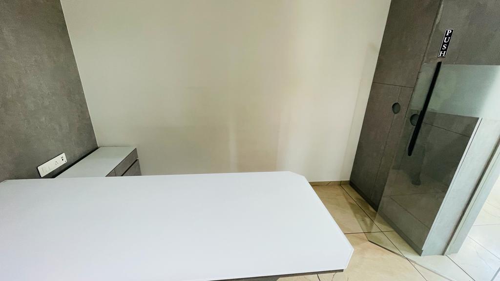 884 Sq. Ft. Commercial Office for Rent in Cg Road Ahmedabad - Media 6