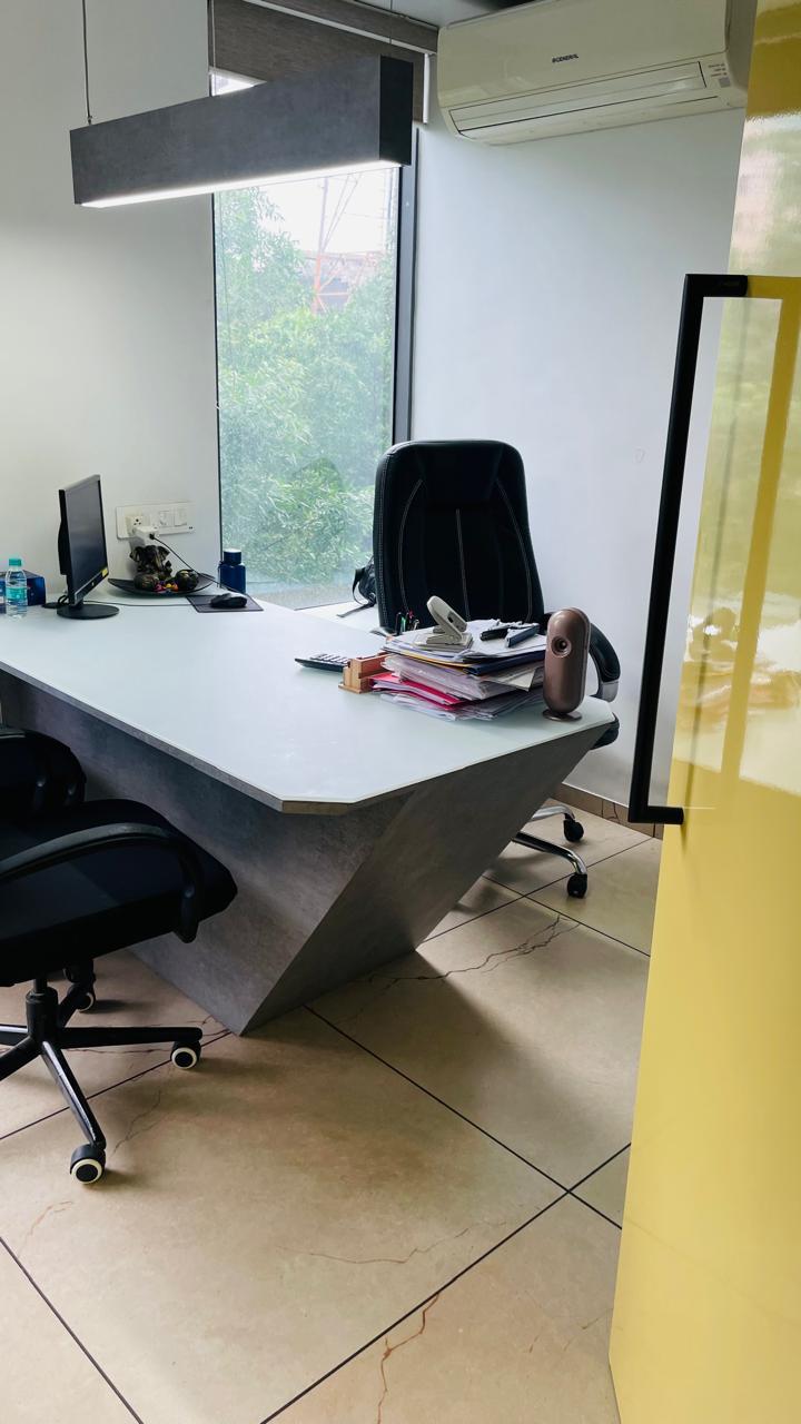 884 Sq. Ft. Commercial Office for Rent in Cg Road Ahmedabad - Media 11
