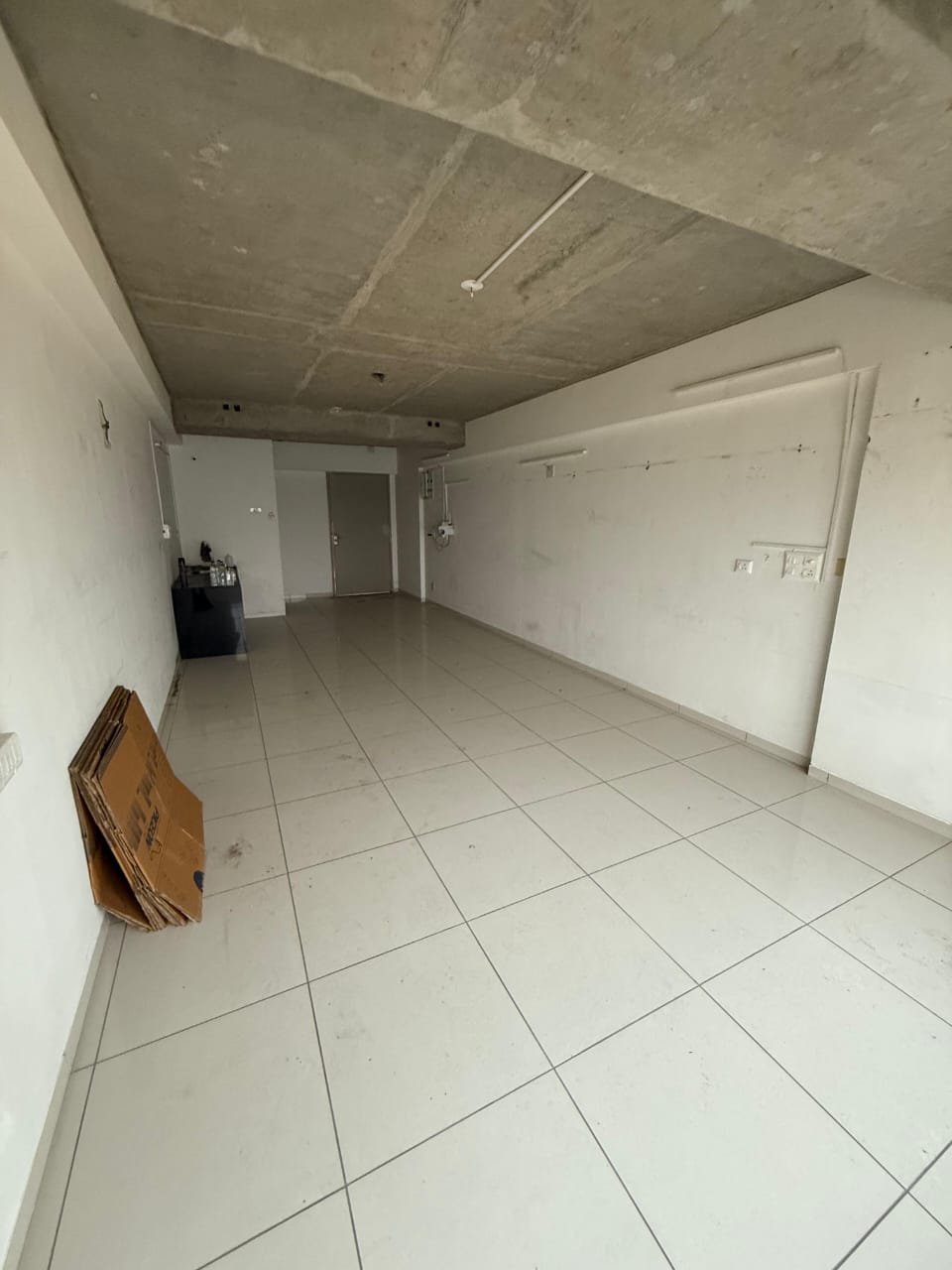 750 Sq. Ft. Commercial Office for Rent in Ashram Road Ahmedabad - Media 2