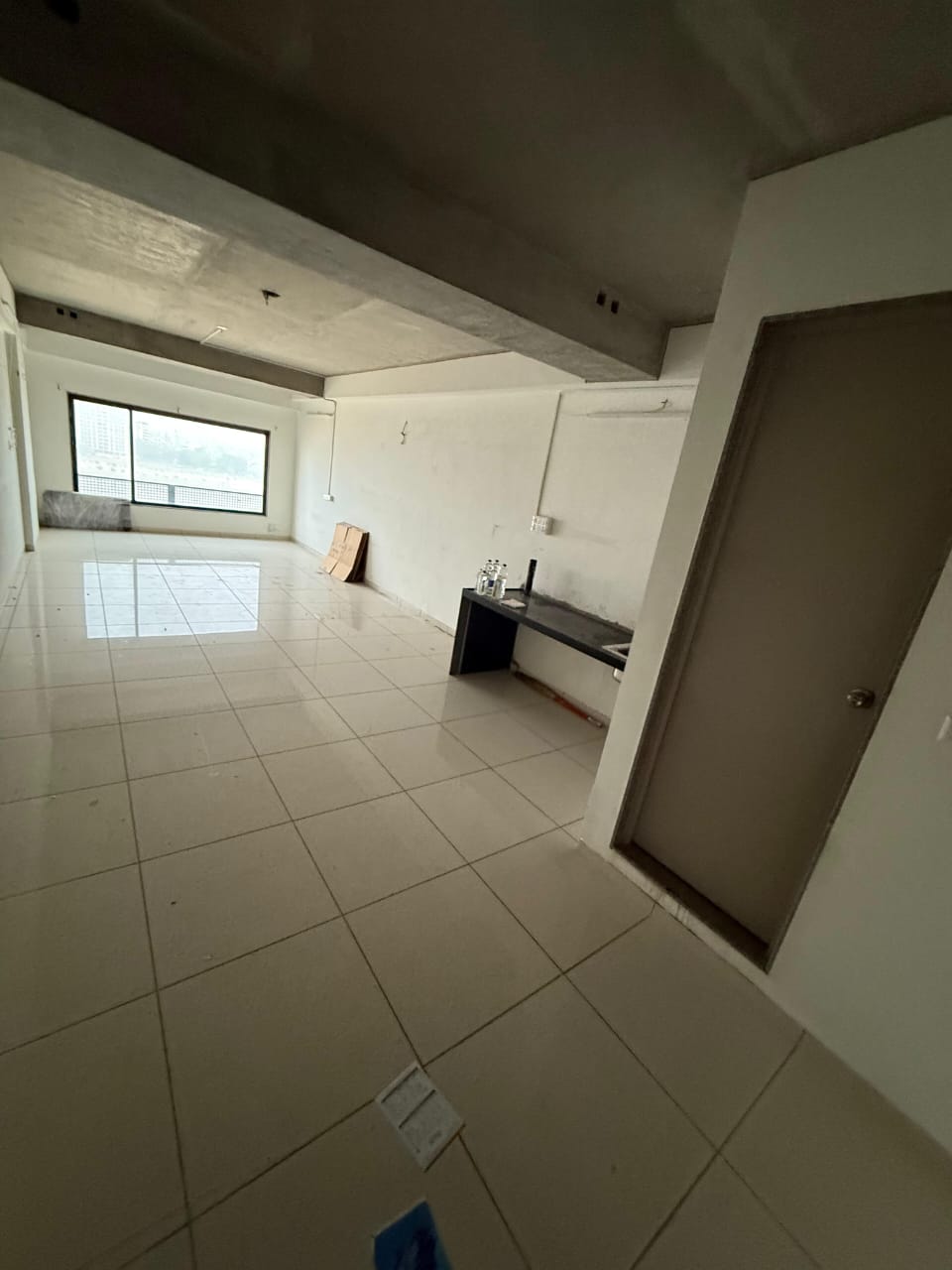 750 Sq. Ft. Commercial Office for Rent in Ashram Road Ahmedabad - Media 3