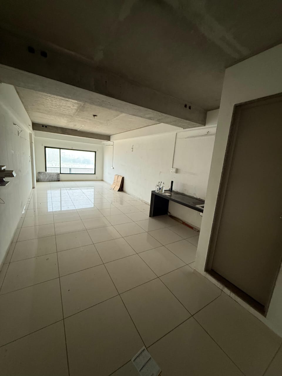 750 Sq. Ft. Commercial Office for Rent in Ashram Road Ahmedabad - Media 5