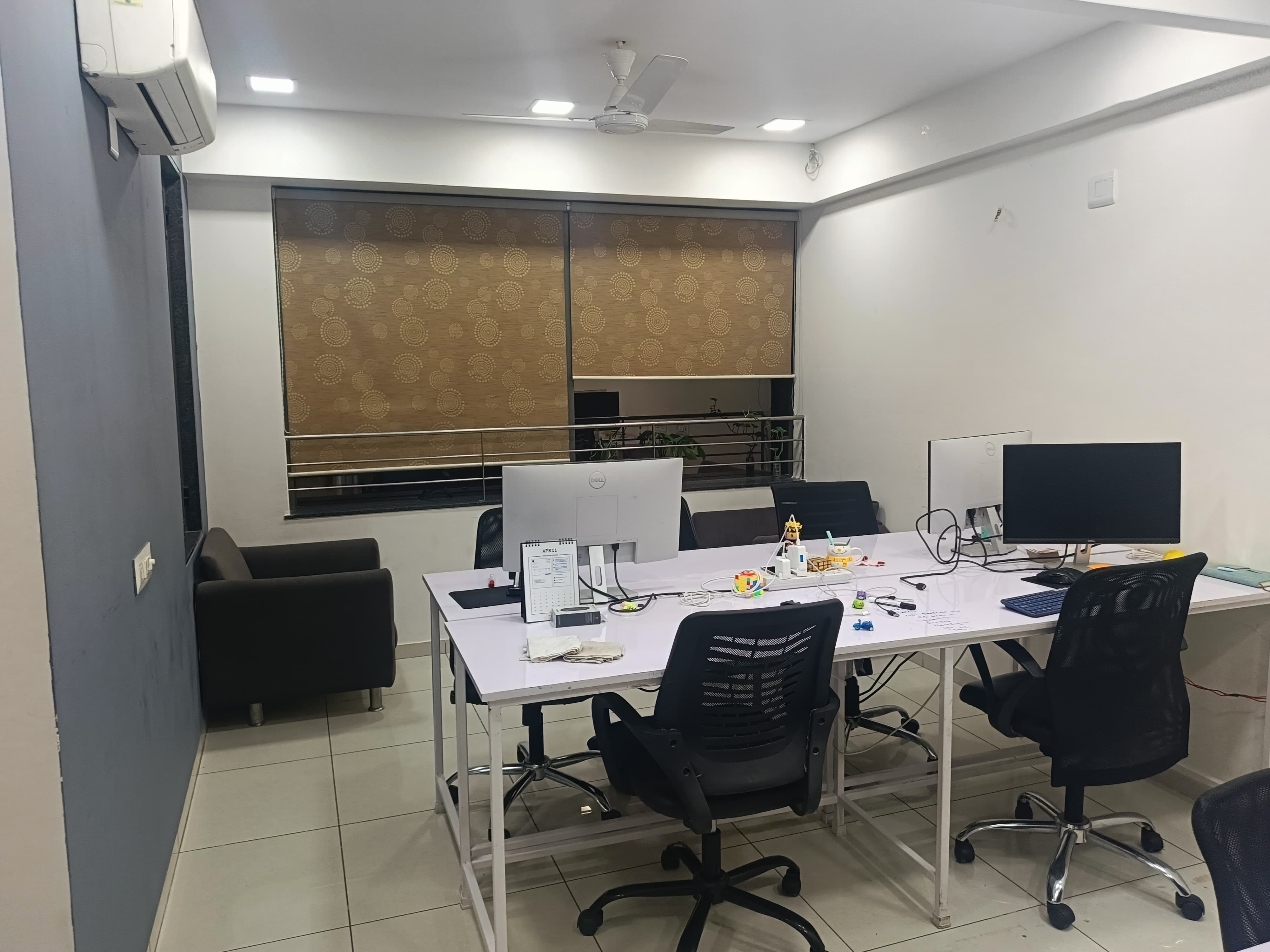 1400 Sq. Ft. Commercial Office for Rent in Navrangpura Ahmedabad - Media 10