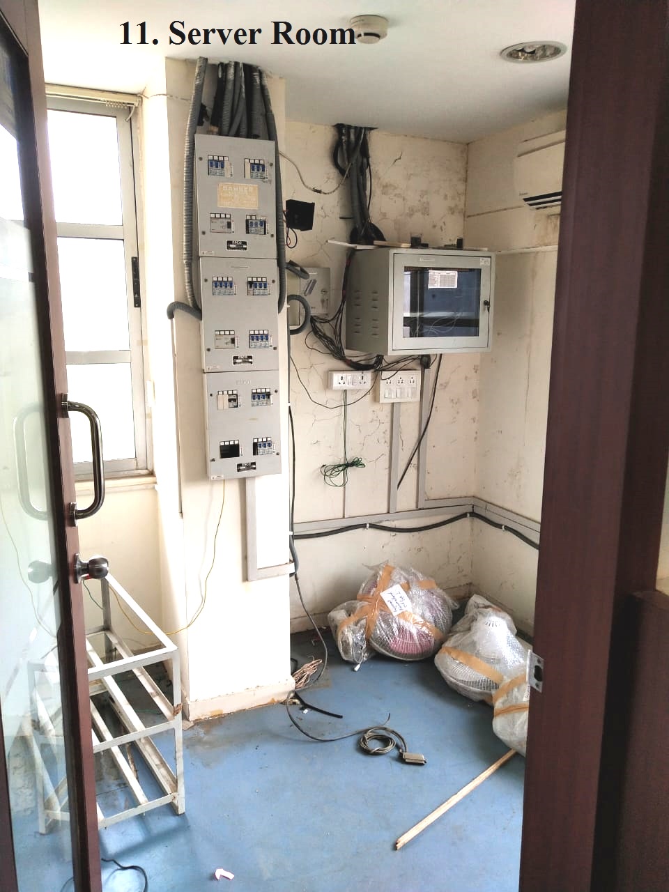 1927 Sq. Ft. Commercial Office for Rent in Cg Road Ahmedabad - Media 17