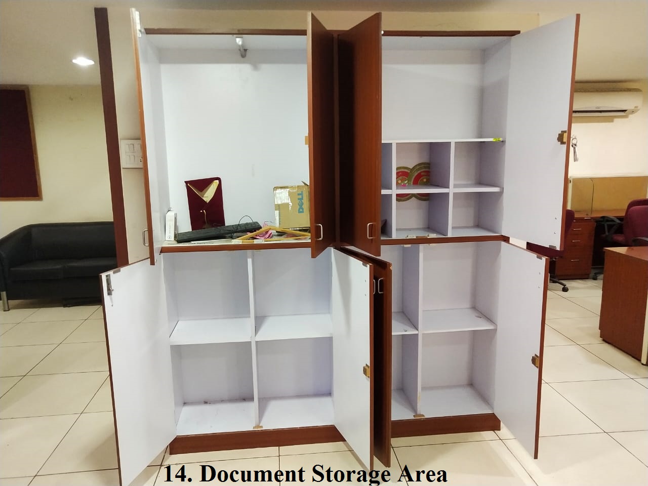 1927 Sq. Ft. Commercial Office for Rent in Cg Road Ahmedabad - Media 12