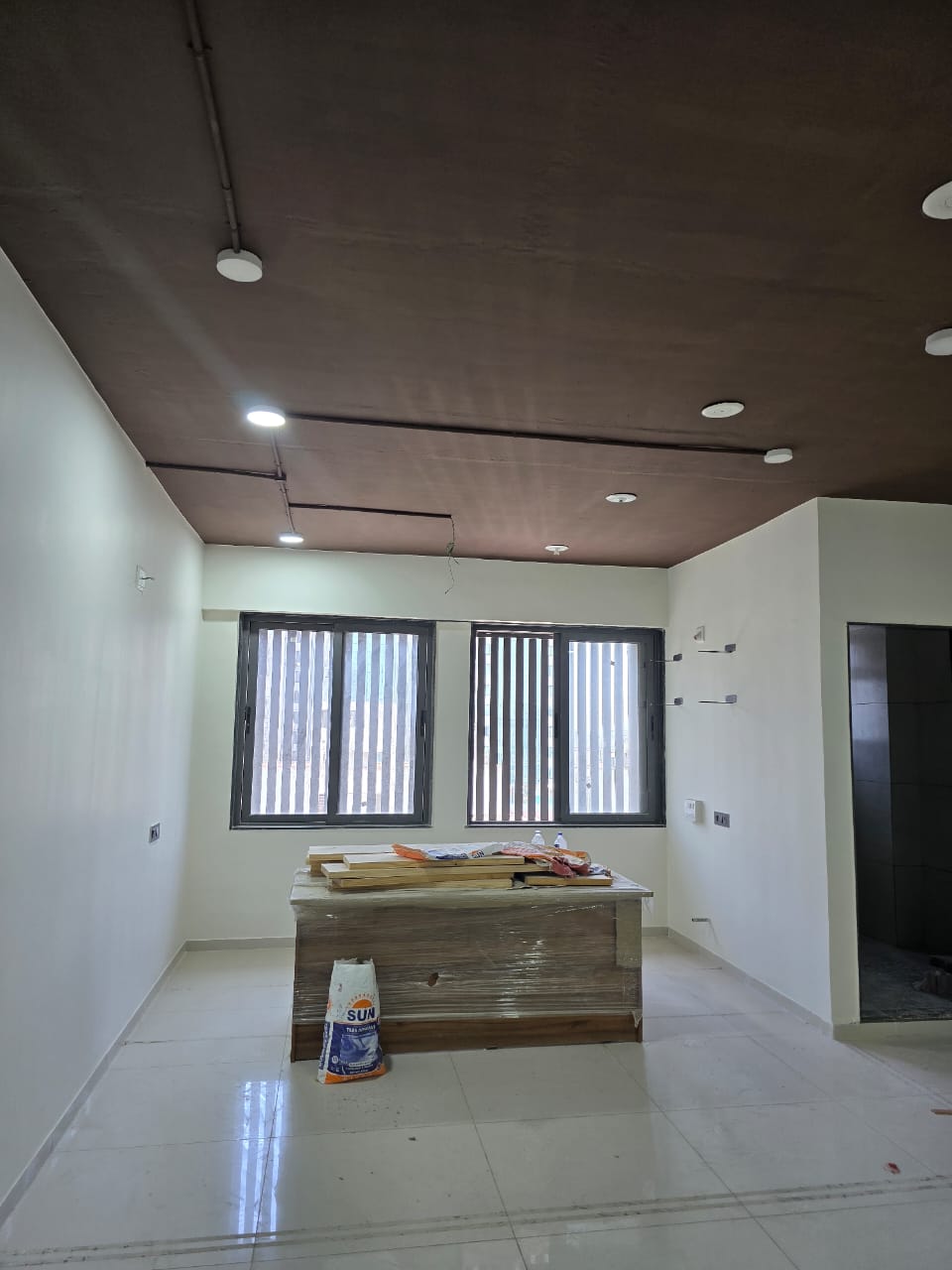 859 Sq. Ft. Commercial Office for Rent in Sola Ahmedabad - Media 4