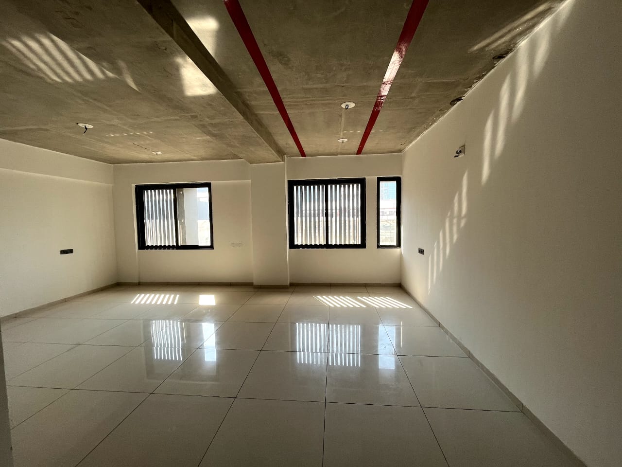 1024 Sq. Ft. Commercial Office for Rent in Sola Ahmedabad