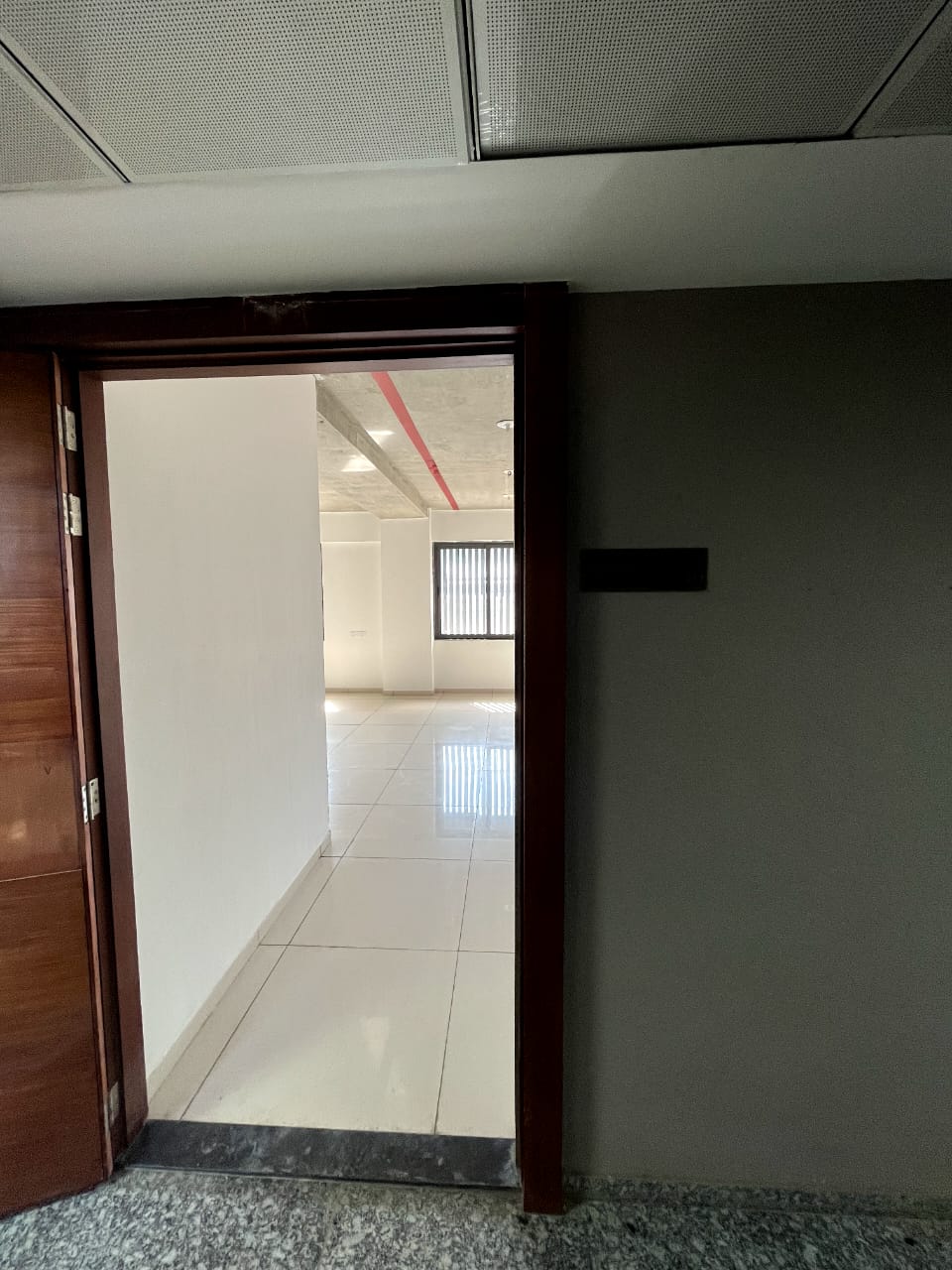 1024 Sq. Ft. Commercial Office for Rent in Sola Ahmedabad - Media 3